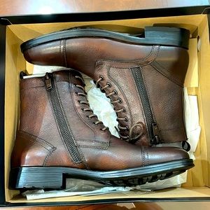 Kenneth Cole brown men’s zip/lace boots.